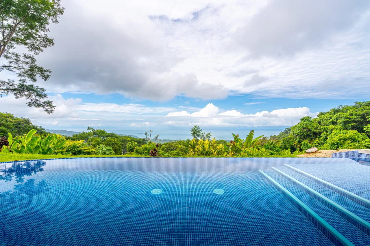 Luxury Ocean View Retreat Overlooking the Whale’s Tail – Proven Rental in Gated Enclave - photo 14