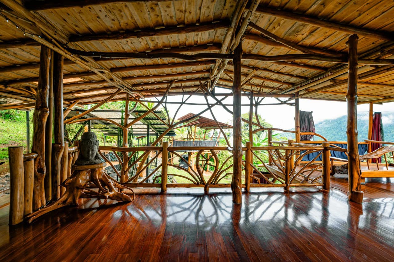Riverfront Sanctuary with Breathtaking Views of Diamante Waterfalls - photo 16