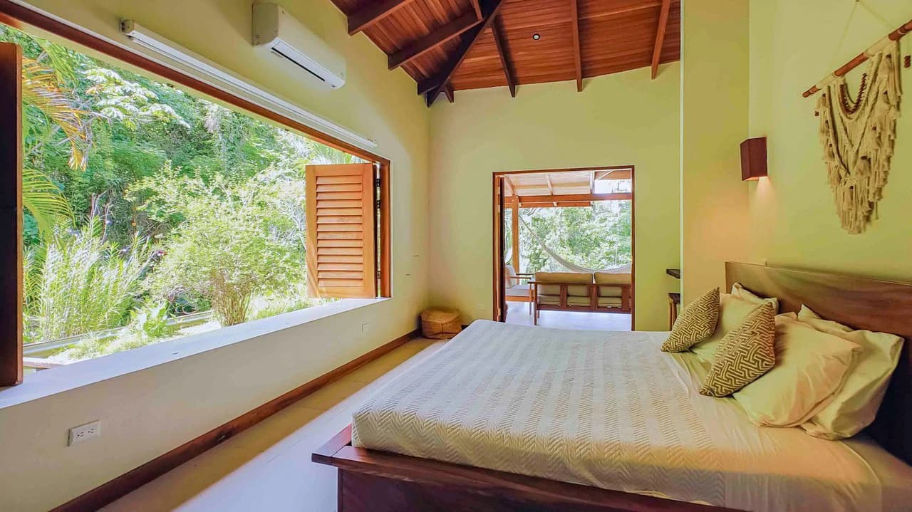 ID 498 - 3 Bd/3Ba w/Pool on 21,000m2 Lot, Punta Uva: Hilltop Estate with Expansive Outdoor Living, Infinity Pool, and Solar Power on 2.1 Hectares of Titled Land - photo 11
