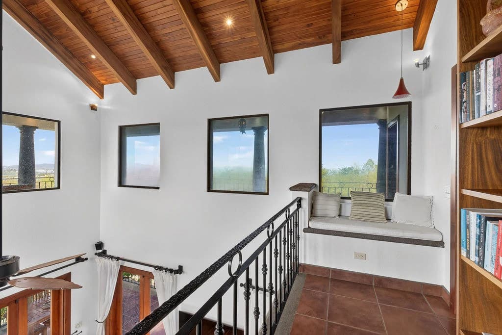 Casa de Estrellas: Elegant 4BR Ocean View Home in Pacific Heights, Potrero - photo 25