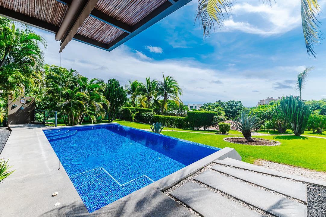 Casa Amani: Luxury Ocean-View Estate & Investment Opportunity in Tamarindo! - photo 42