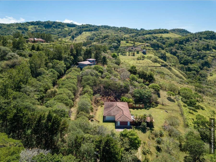 5-Acre Property with 2 Houses and Stunning Nicoya Gulf Views CE0324: 5-Acre Monteverde Retreat with Two Homes and Stunning Gulf of Nicoya Views – Ideal for Eco-Projects or Private Living - photo 16