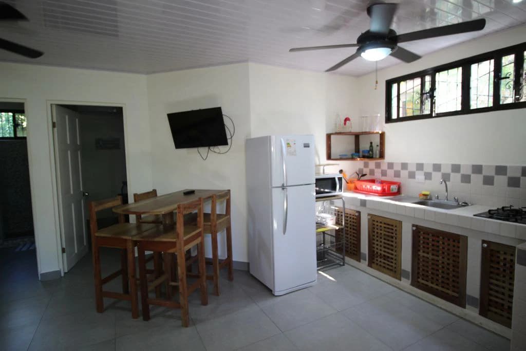 Casa Nela: Brand new multi-family home and income-producing property, steps from the beach - photo 24
