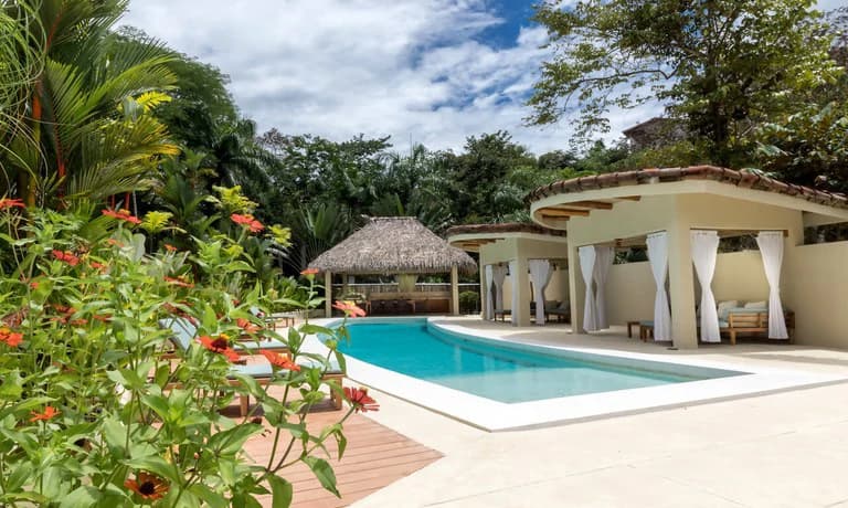 VILLA #1: Live or invest in a property that has it all: the perfect harmony between luxury and nature - photo 10