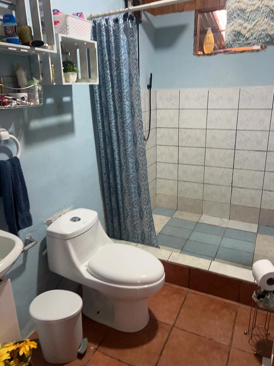Beautiful 2 bedroom 2 bathroom house - Fully Furnished Turn Key in La Fortuna - photo 18
