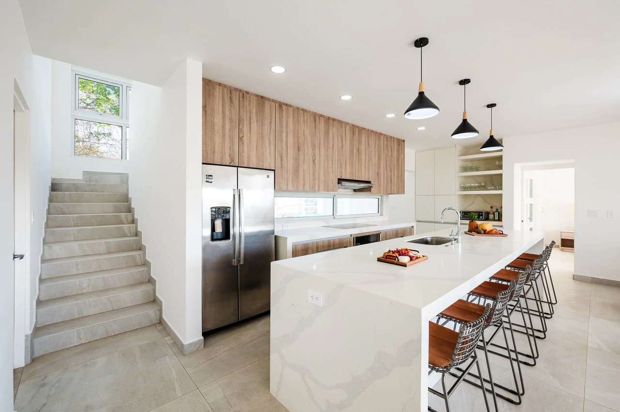 The Enclave: Ultra-Modern 5 Bedroom Villa Located Minutes From the Beach! - photo 5