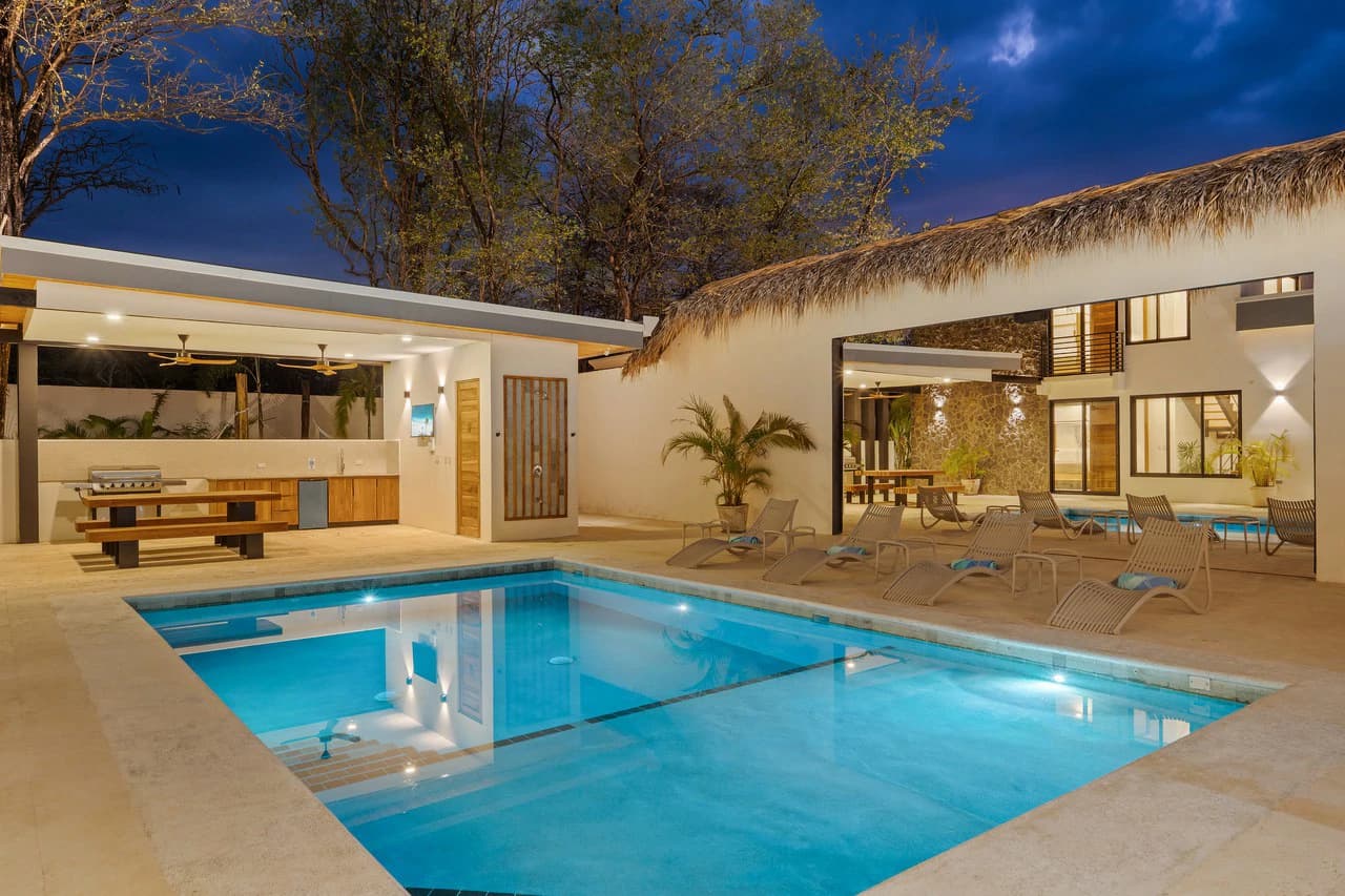 Casa Guacamaya Azul: Fully Furnished Luxury Villa in Playa Grande - photo 49