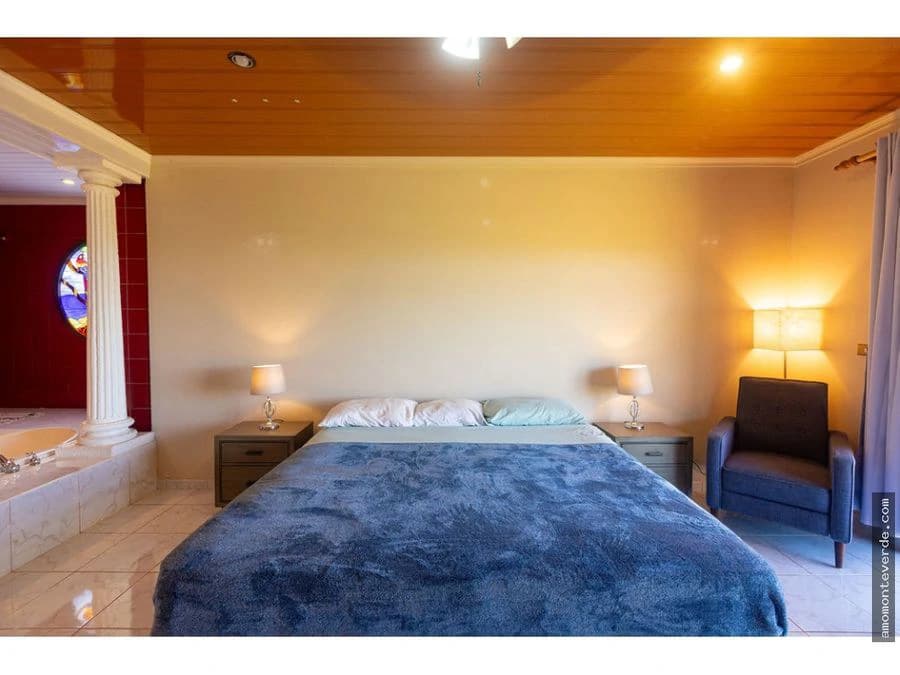 5-Acre Property with 2 Houses and Stunning Nicoya Gulf Views CE0324: 5-Acre Monteverde Retreat with Two Homes and Stunning Gulf of Nicoya Views – Ideal for Eco-Projects or Private Living - photo 8