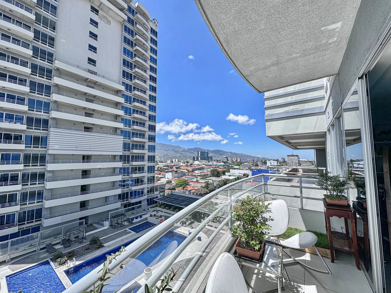 Torres Paseo Colon 13: Condo for sale in San Jose - photo 5