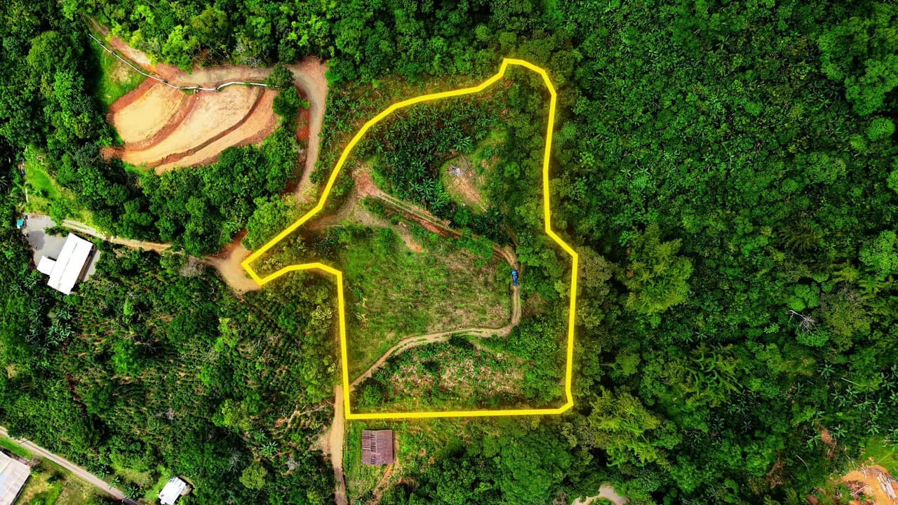 Countryside Home Construction Site For Sale in San Isidro del General - photo 1