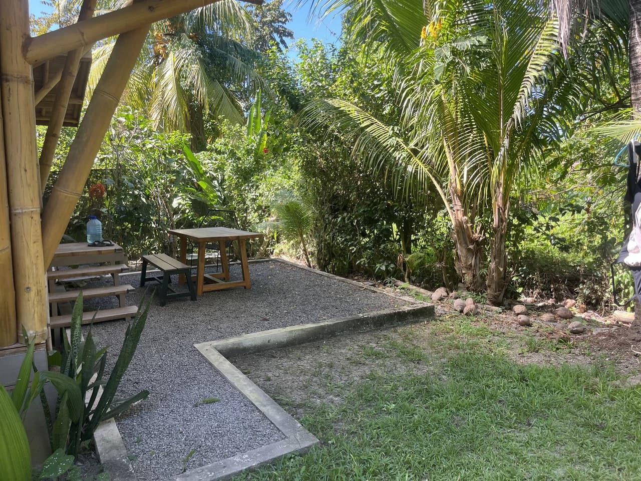 400m2 Walk to the Beach in Hermosa: With Two structures ready for remodeling with great rental potential - photo 11