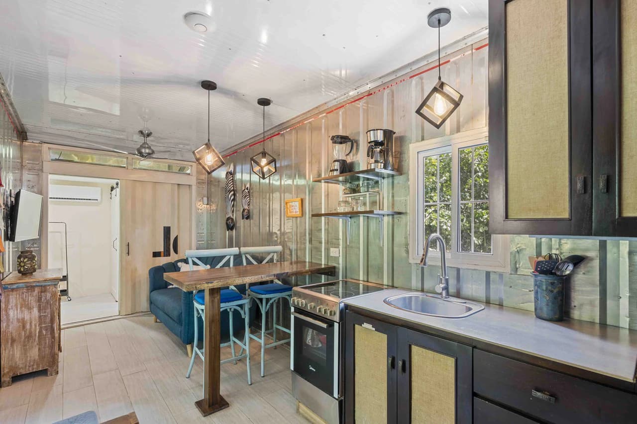 Casa Lemonpaloosa: Very Private Container Home! - photo 8