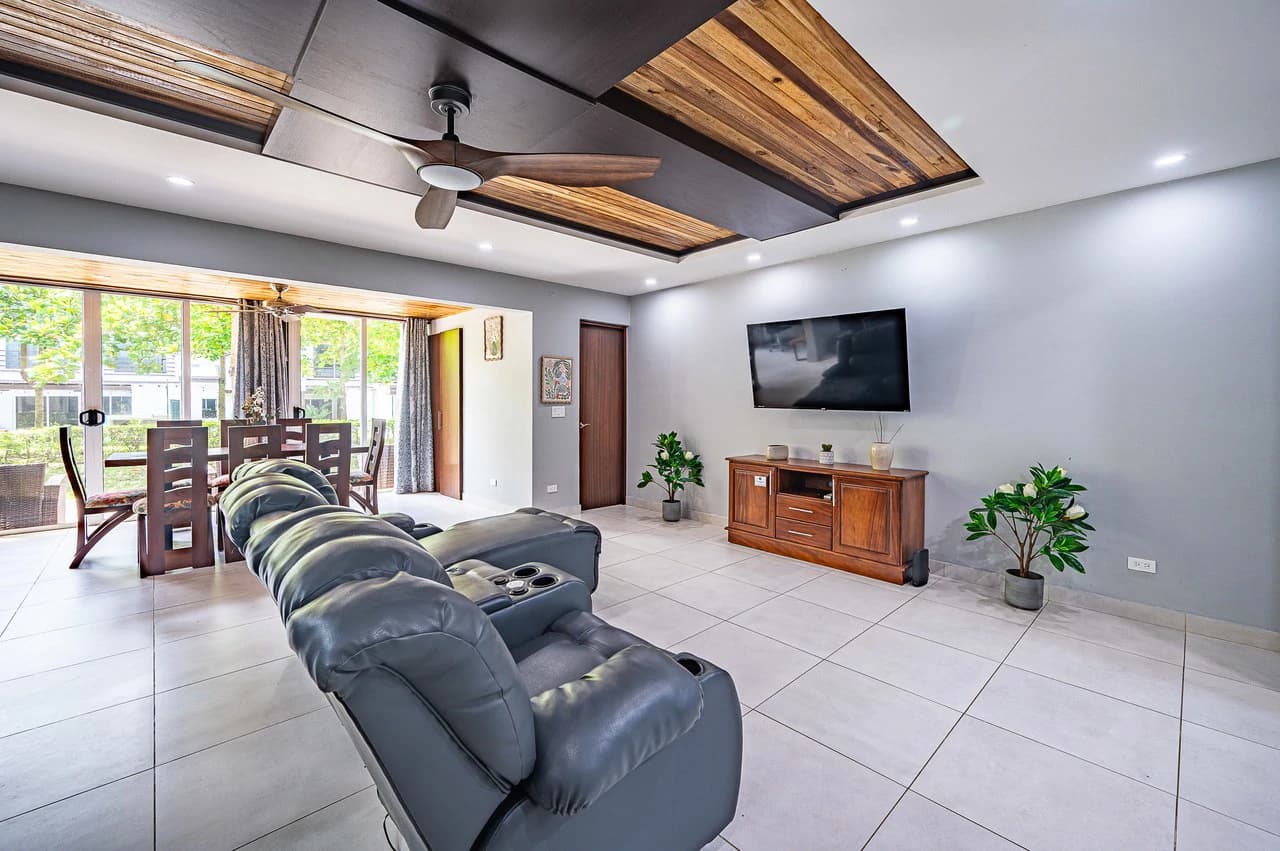 A Home in Jaco's Best Gated Community!: Near the Coast Condominium For Sale in Jacó - photo 3