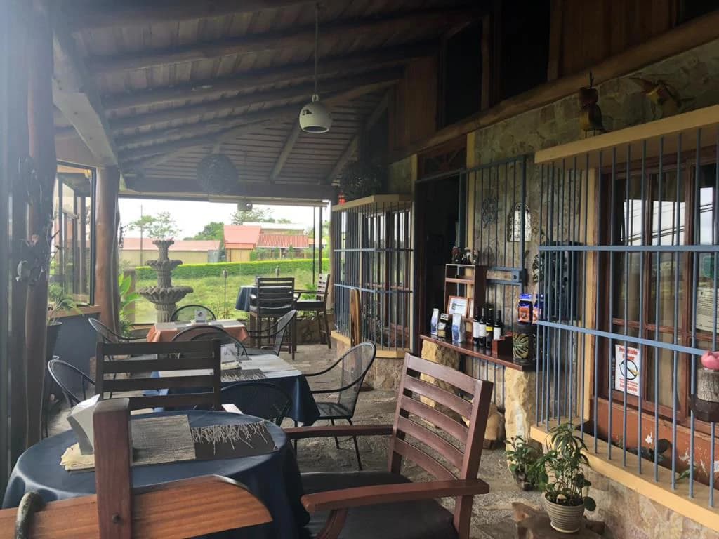 Beautiful Mountain Property for Sale in the Tourist Area of Miravalles, Currently Rented and Operating as a Restaurant – Excellent Investment Opportunity - photo 11