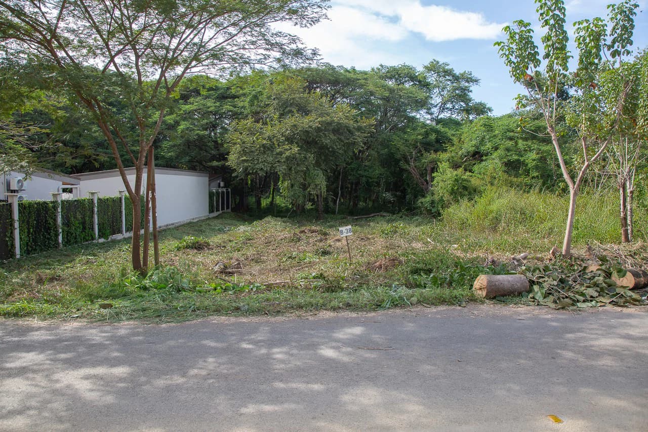 PGE Lot B38: A gateway to a lifestyle filled with sun, sea, and endless possibilities! - photo 3