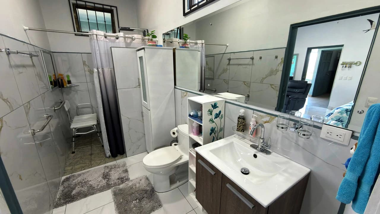 Countryside House For Sale in San Pedro - photo 6