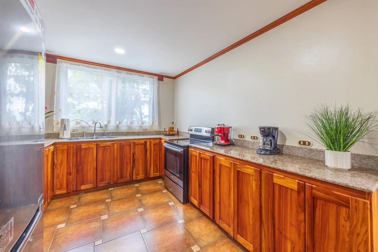 Happy Daze in Uvita: Commercial Building Opportunity in the Heart of Uvita. On Creek with Beautiful Jungle View - photo 42