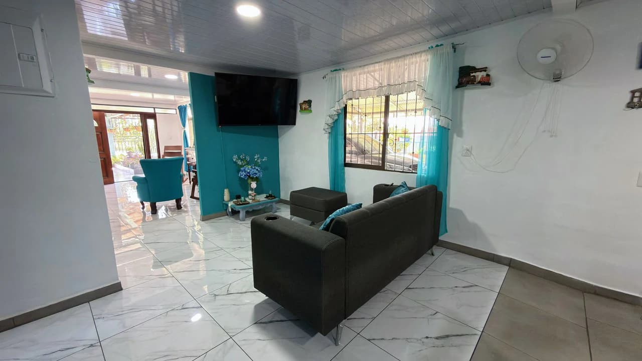 Countryside House For Sale in San Pedro - photo 12