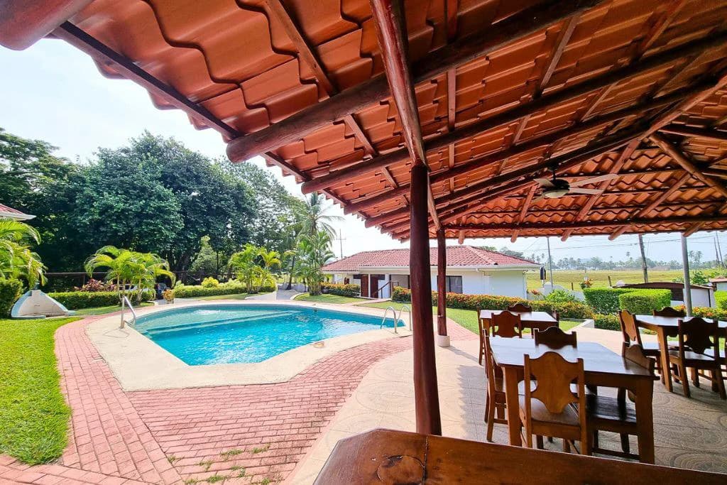 Condo Residencia Anita: Charming One-Bedroom Condo Near the Beach - photo 17