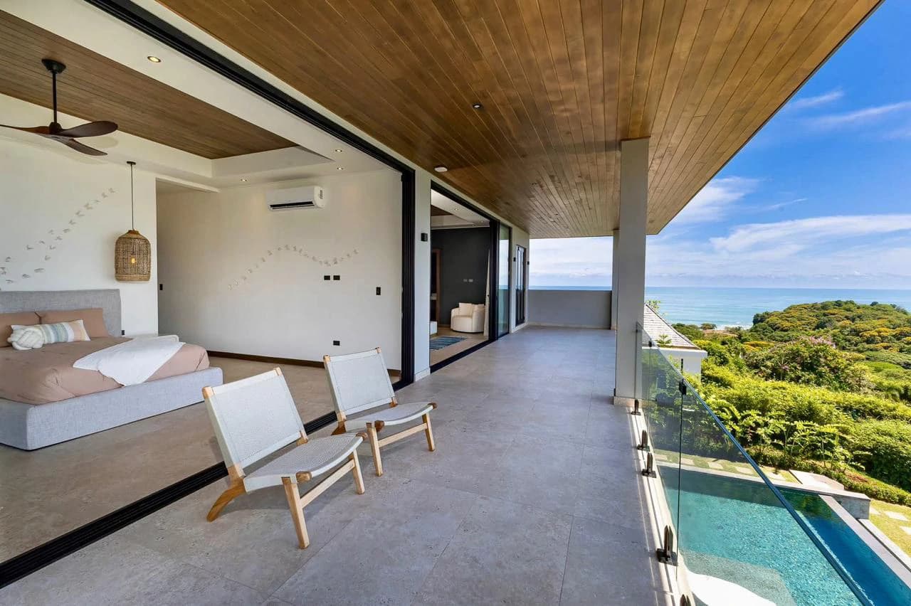 Luxurious 5 Bedroom Coastal Estate Dominical - photo 27