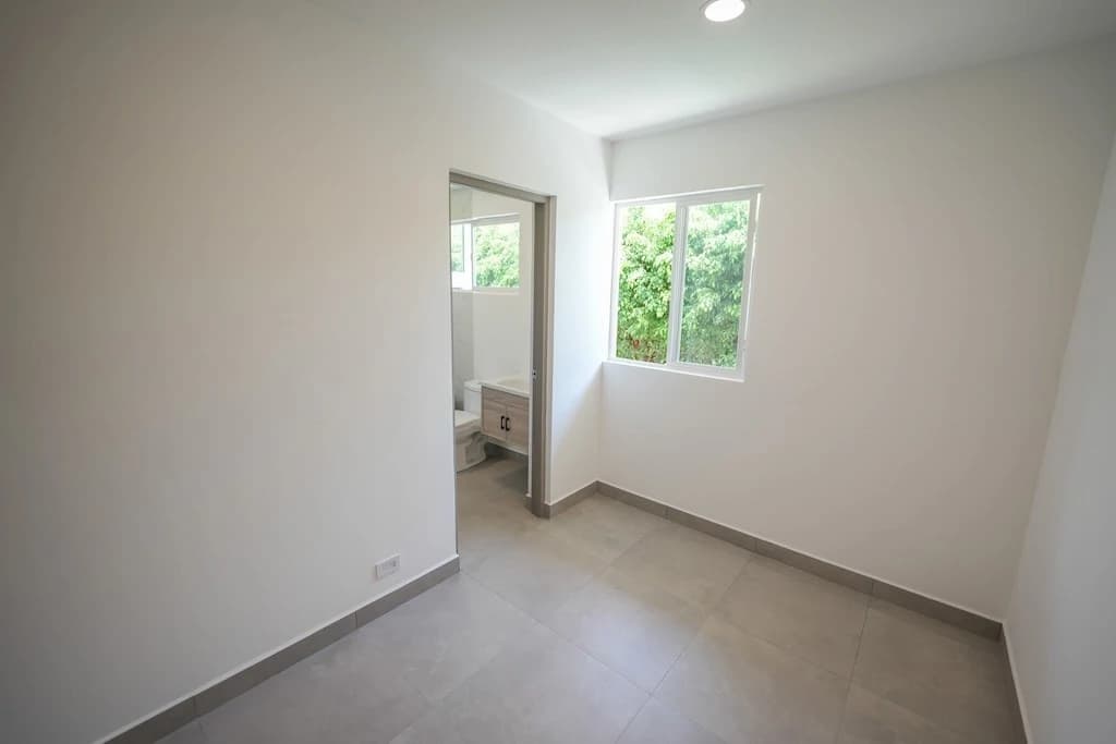 House For Sale in Lindora - photo 33