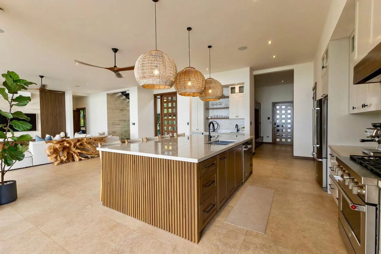 Luxurious 5 Bedroom Coastal Estate Dominical - photo 14