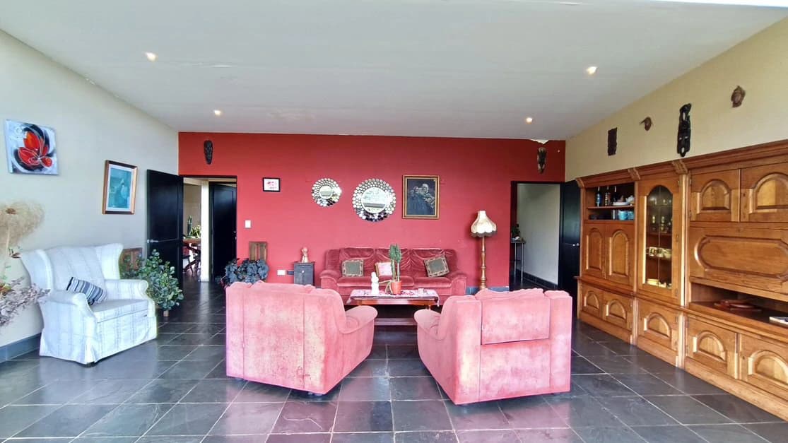 House for sale in Costa Rica: Unique Industrial style house for sale in San Isidro Heredia - photo 11