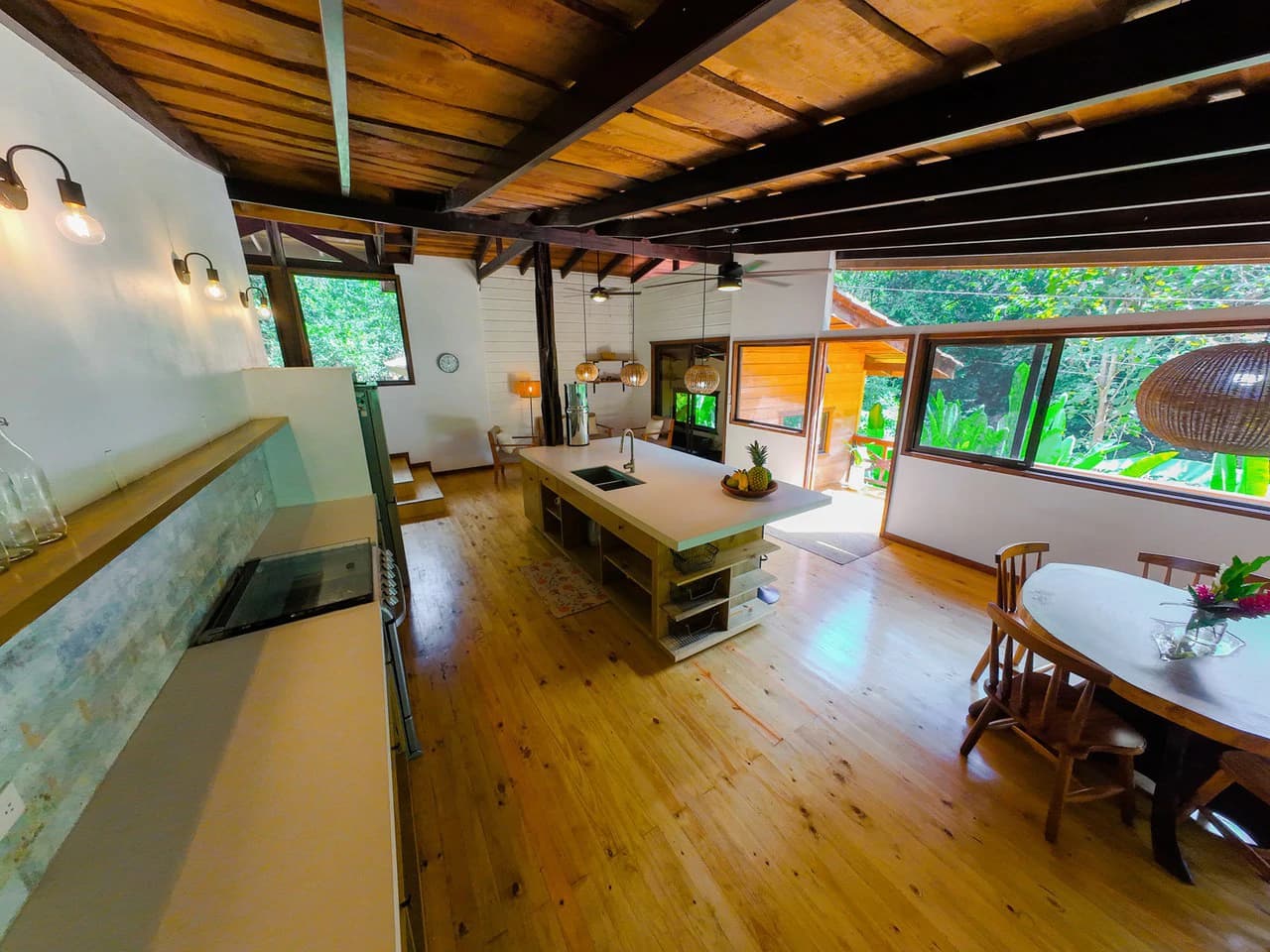 Serene Jungle Home + Guest Cabin on 3 Acres and River - photo 4