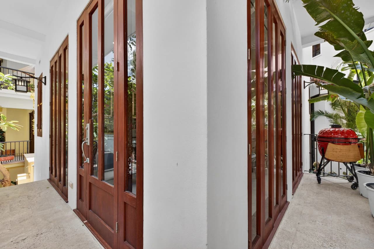 25 Paseo Del Mar: Best-Priced Beachfront Home in Las Catalinas - photo 8