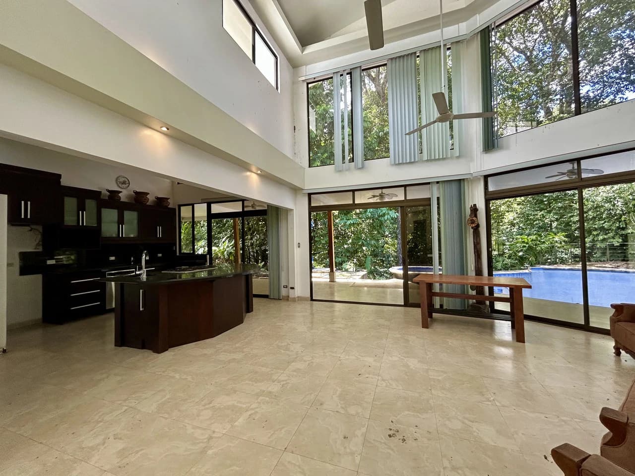 Fixer-Upper Home with an studio Office in Palmar Norte on a 7.58 Acres Property - photo 12