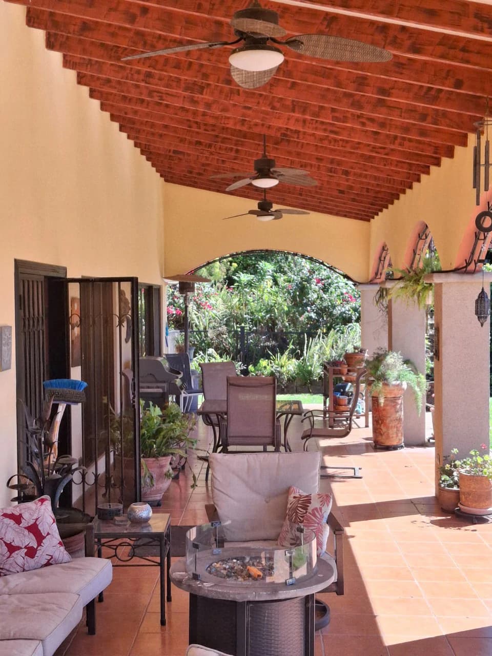 Private Paradise: Luxury home and Guest home on large private lot! - photo 10