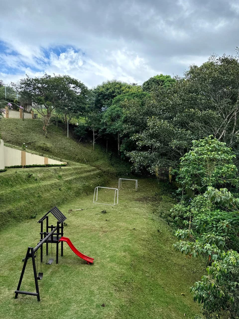 Casa Allan: House For Sale in Cartago, Tres Ríos, Curridabat - photo 3