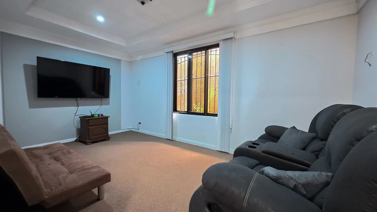 HOUSE FOR SALE, LOCATED IN THE CENTER OF PEREZ ZELEDON: Elegant and spacious turnkey house for sale in the center of Perez Zeledon - photo 24