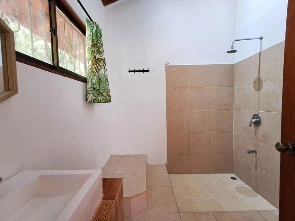 Casa Colibri: Tropical Home with Casita, Pool & Prime Buenavista Location - photo 8