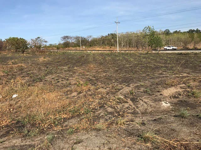 Property just in front of the NYA project Price $ 80 m² - photo 11