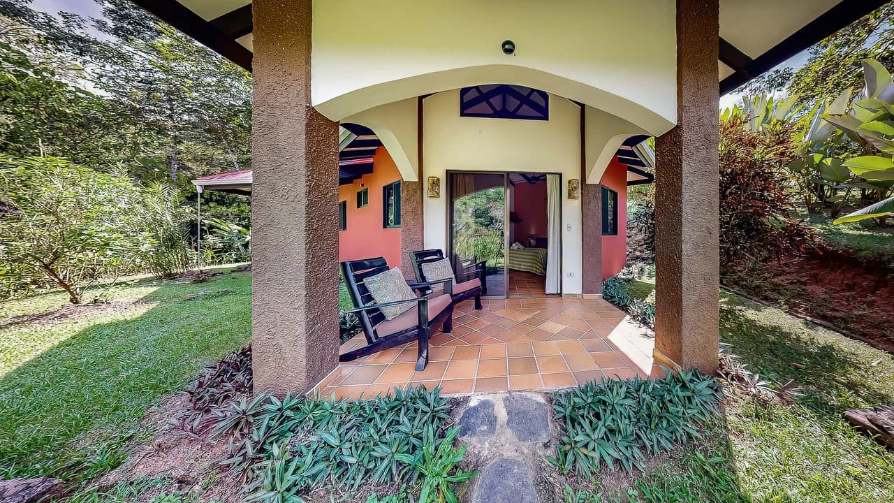 A TRANQUIL HAVEN: PRIME INVESTMENT OPPORTUNITY IN UVITA'S LUSH RIVER ENCLAVE: Mountain Hotel/Resort/Hostel For Sale in Uvita - photo 41
