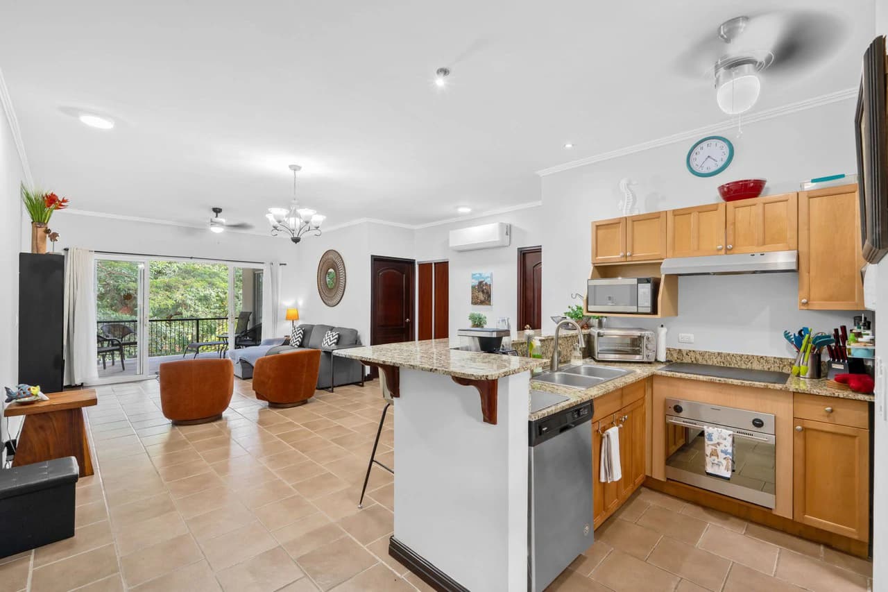 Surfside Tower 301: Third-Floor Condo Just Steps from the beach - photo 8