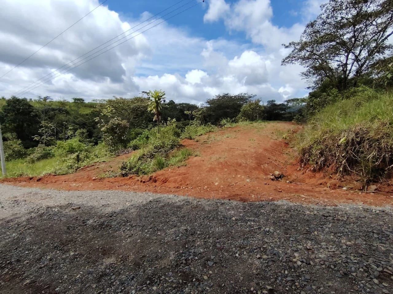 Se vende lote de 1242m2 a minutos del centro de Pérez Zeledón.: Home Construction Site For Sale in Centro de Pérez Zeledón - photo 3