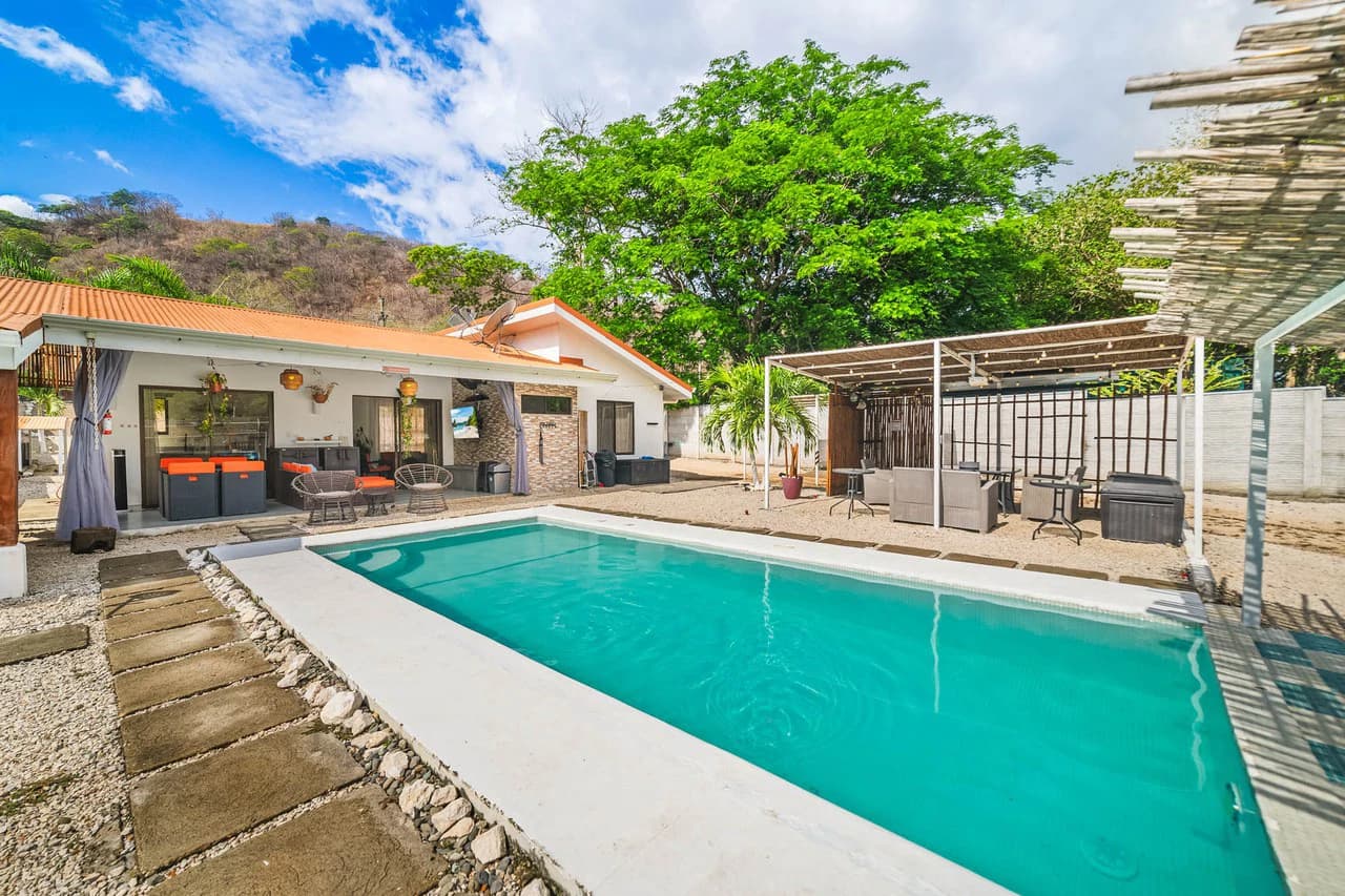 Casa Diria: Peaceful Turnkey 2BR Near Beaches