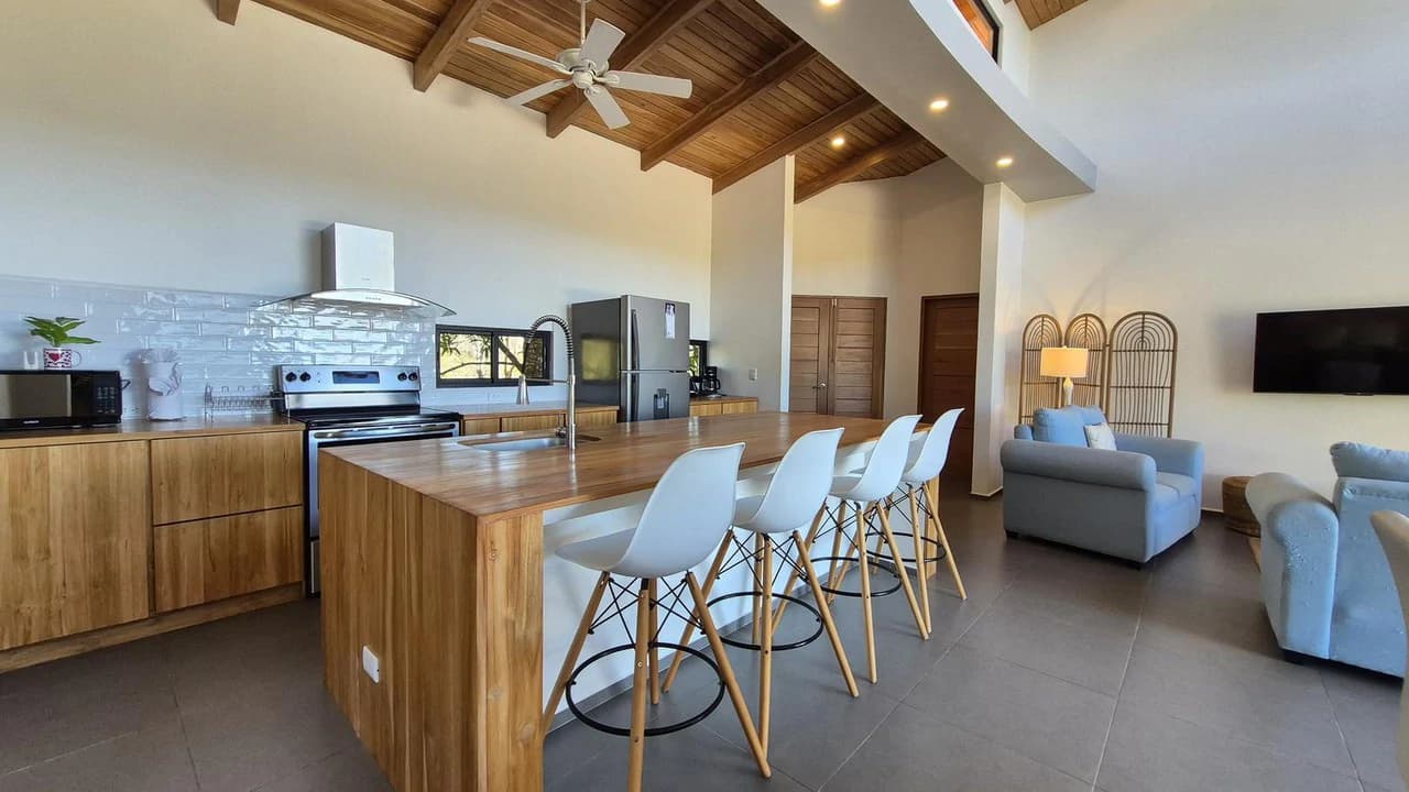 Casa Happy Eden: Elegant Ocean View Villa with Infinity Pool in Exclusive Boca del Toro – minutes from Carillo Beach - photo 7