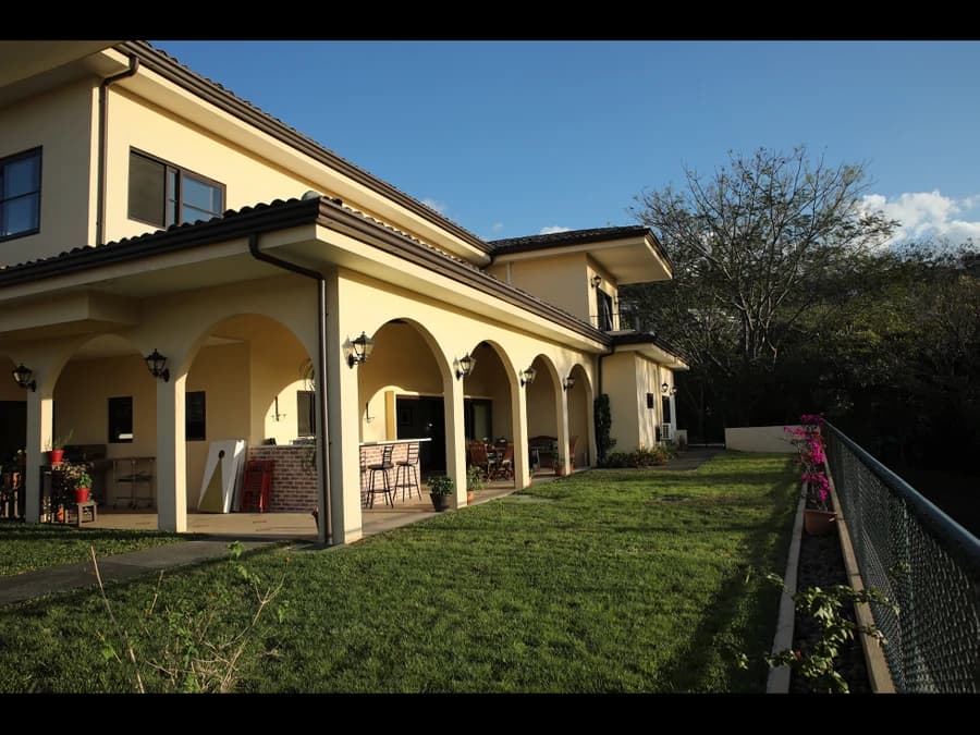 Exclusive Luxury Residence in Gated Community – Brasil de Santa Ana - photo 33