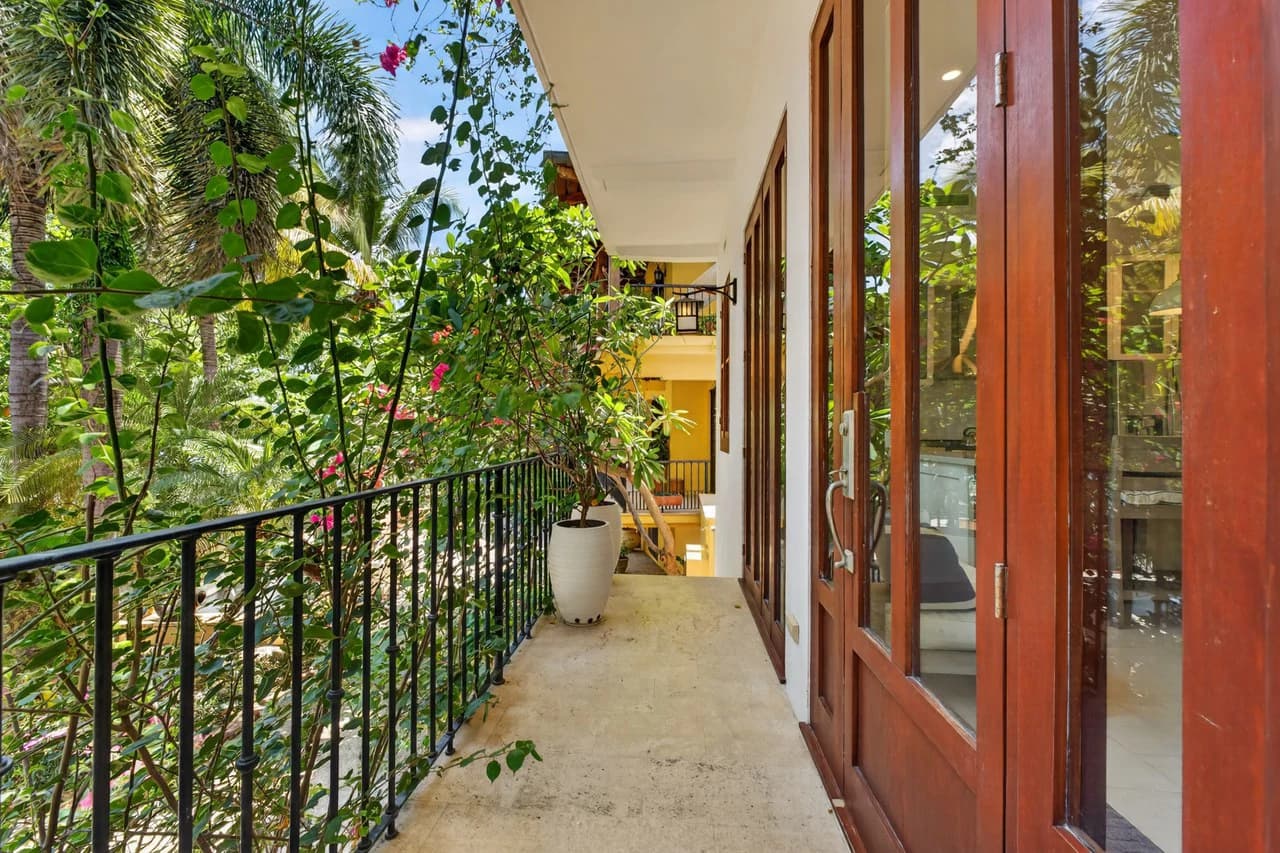 25 Paseo Del Mar: Best-Priced Beachfront Home in Las Catalinas - photo 7