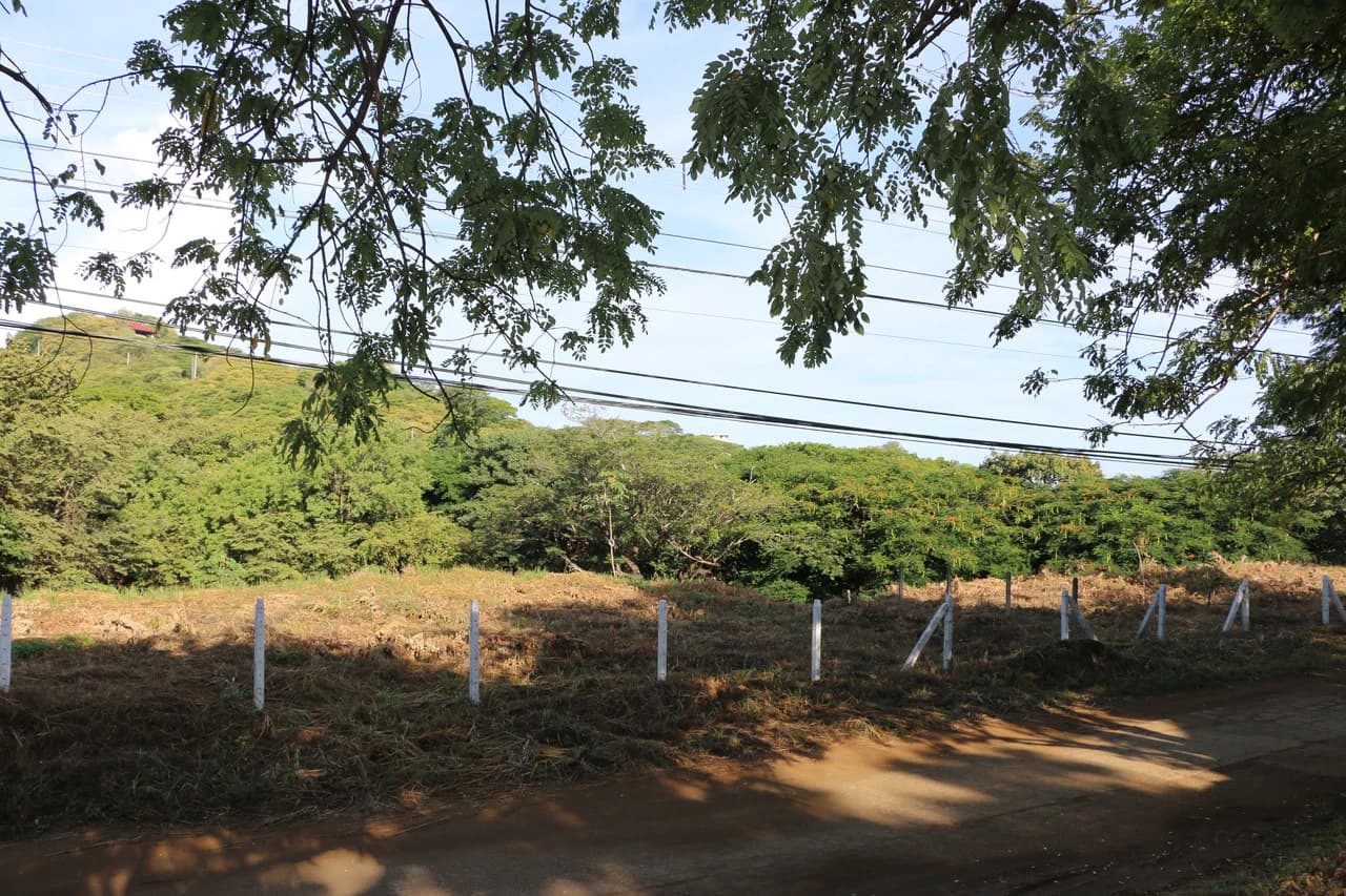 Penón Lots: Build Commercial or Residential Blocks to the Beach