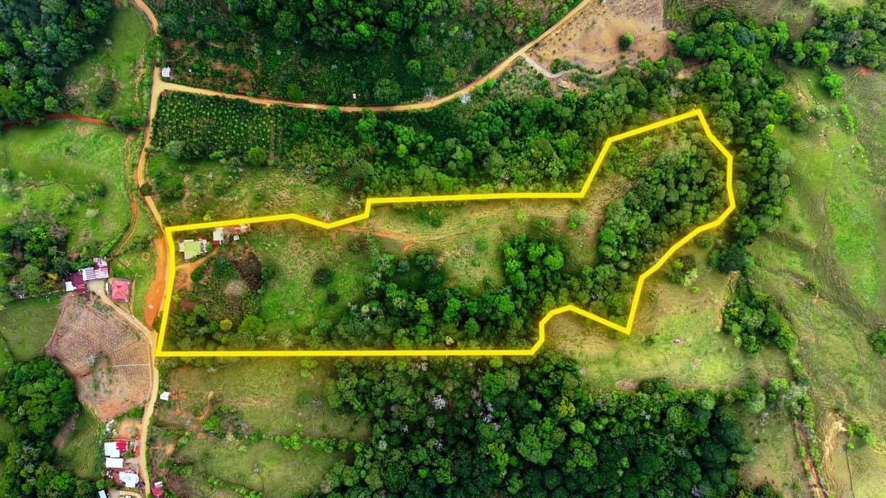 Countryside Home Construction Site For Sale in Centro de Pérez Zeledón