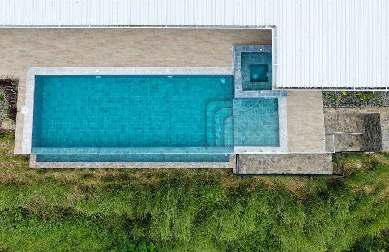 Brand-New Home for Sale in Vista Guácimo, Atenas | Infinity Pool | 180° Views - photo 2