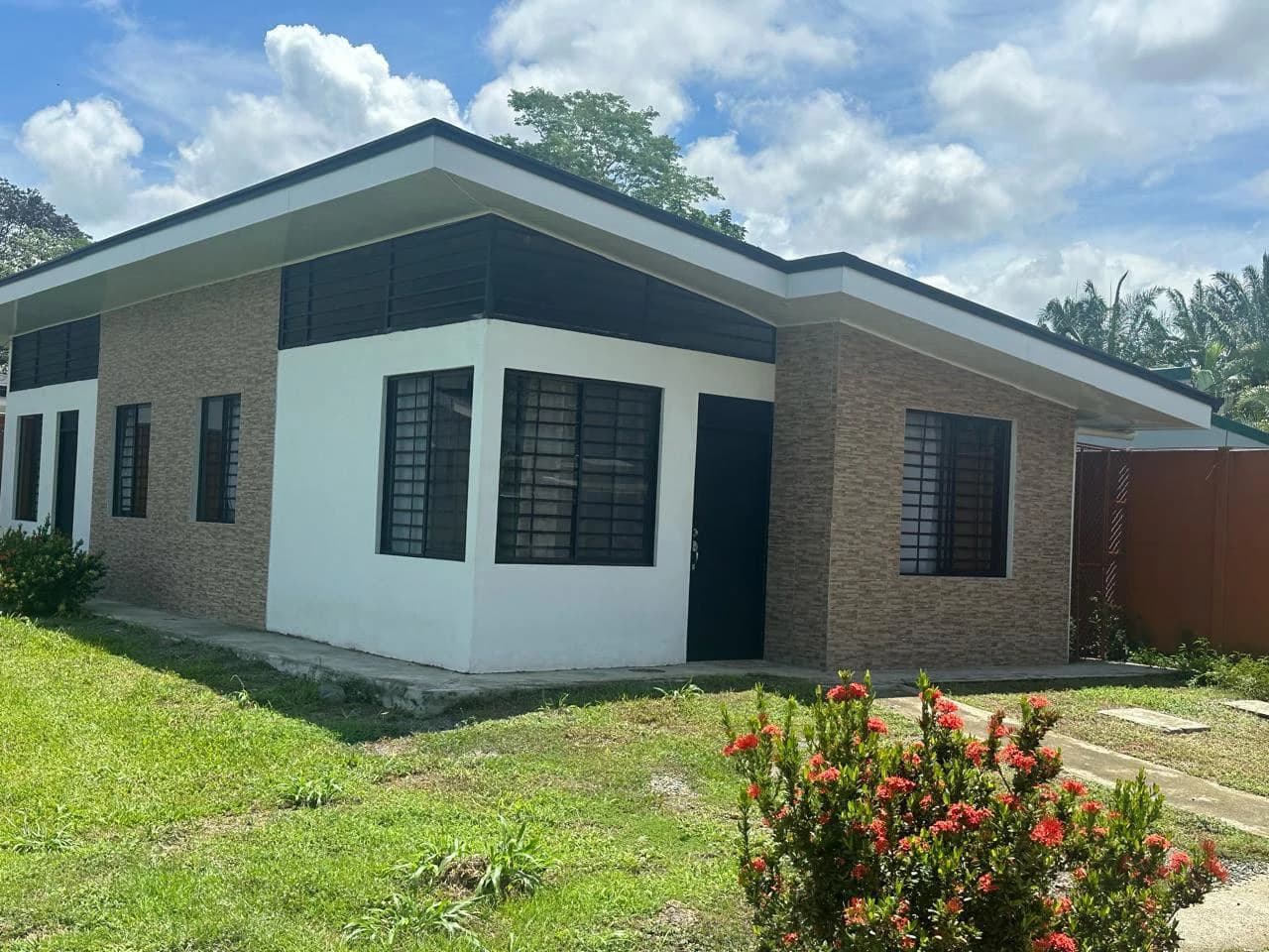 SE VENDE APARTAMENTOS UBICADOS EN QUEPOS, PUNTARENAS: Mountain Apartment For Sale in Quepos