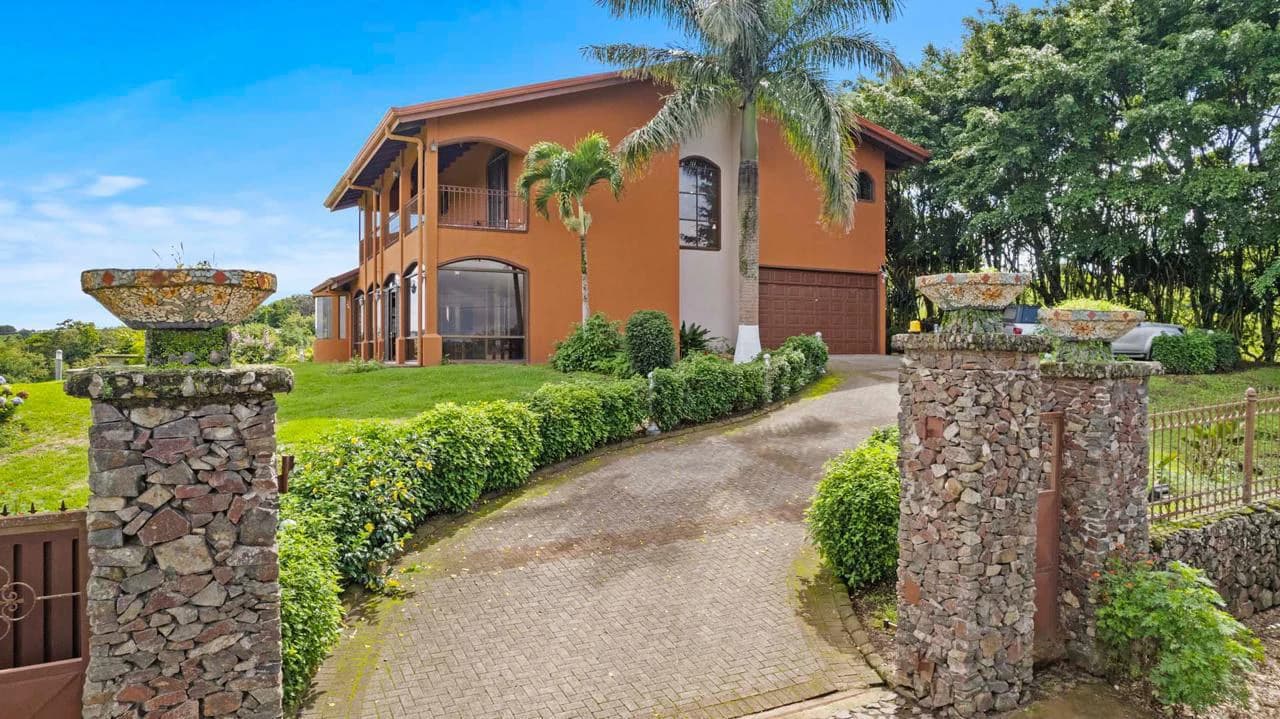 Celebrity Home with Spectacular Views: Breathtaking Mountain Estate near Tilaran and Lake Arenal - photo 21