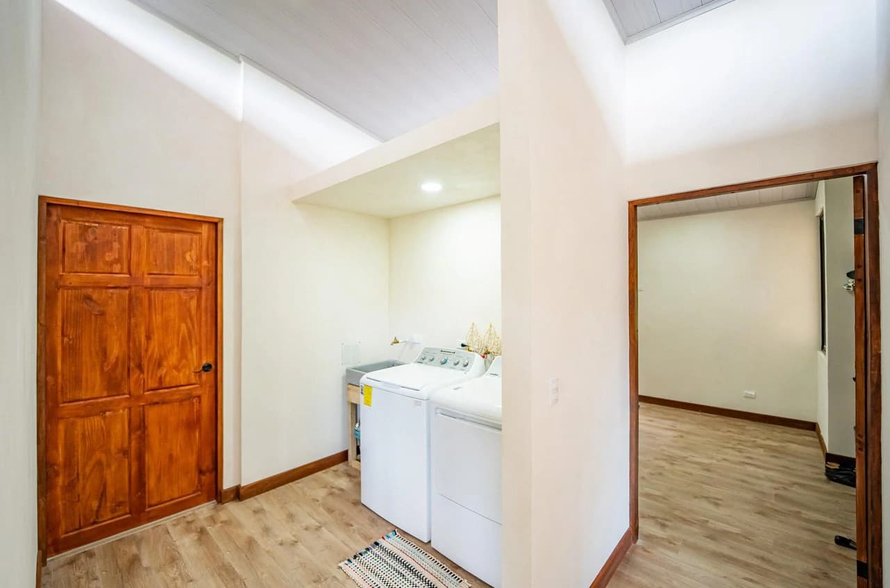Casa Melina - Modern 3BR Mountain View Home: Mountain House For Sale in Playa Samara - photo 15