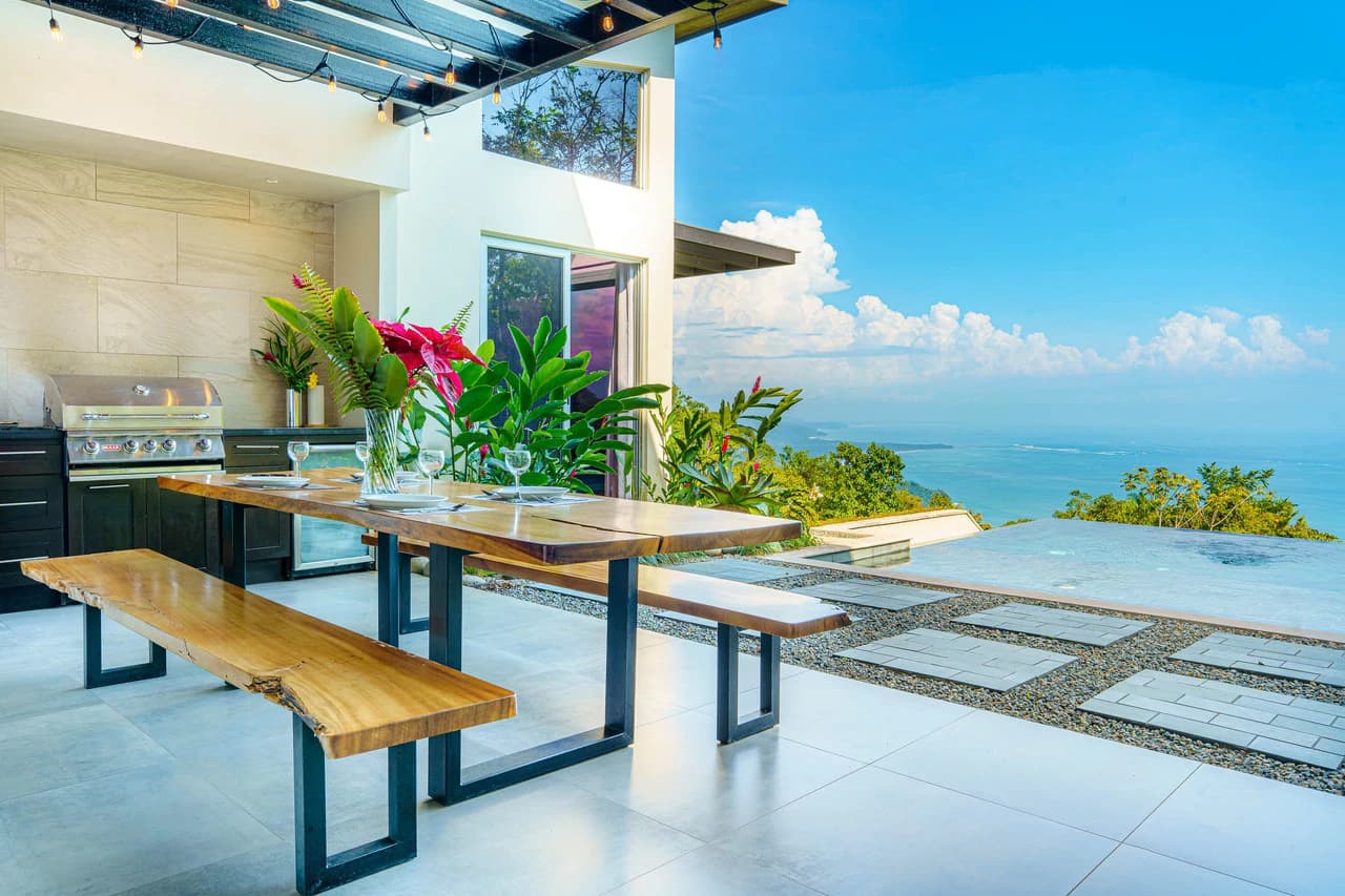 Villa La Luna Gated Estate, Mountainside Home and Whale Tail Views: Mountain House For Sale in Escaleras - photo 17