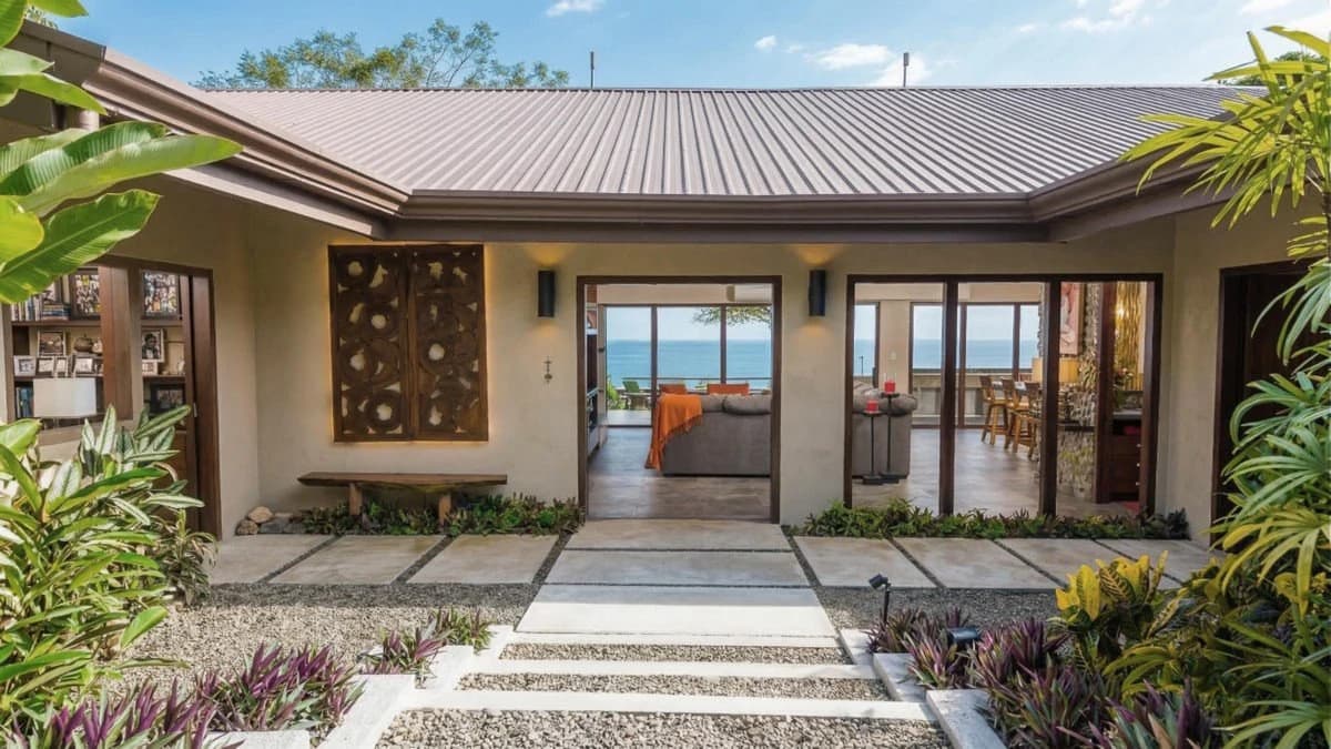 4.6 ACRES – 4 Bedroom Ultra-Private Oceanview Luxury Estate Surrounded by Rainforest!!! - photo 44